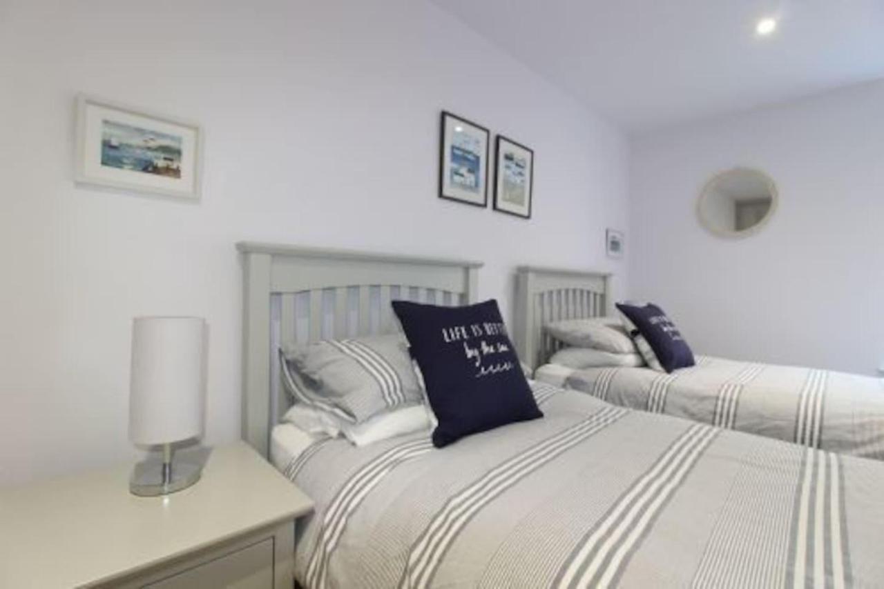 Middle Chine - 2 Bedroom Holiday Home Bournemouth Exterior photo